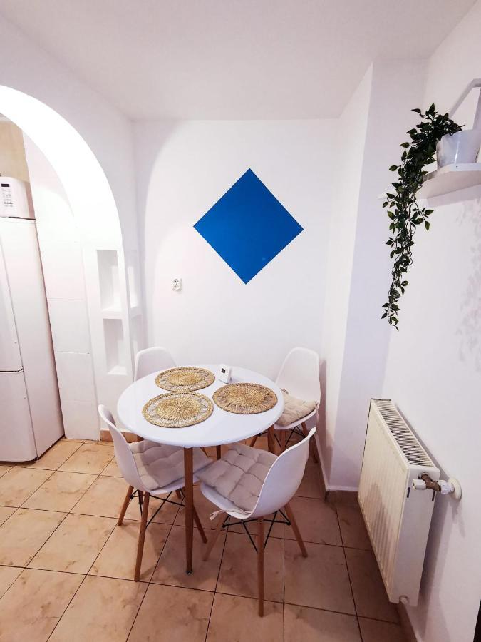 105500 * Busteni